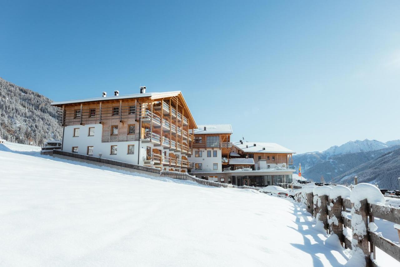 Almfamilyhotel Scherer Obertilliach Exterior foto