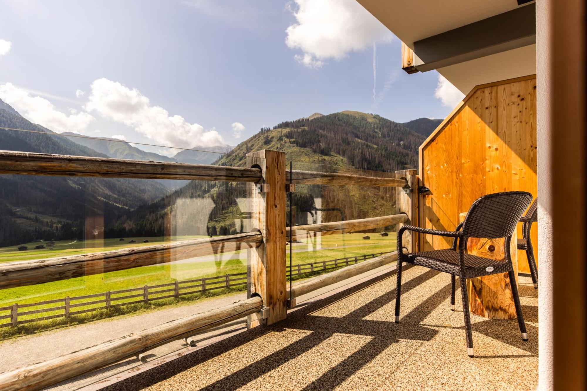 Almfamilyhotel Scherer Obertilliach Exterior foto